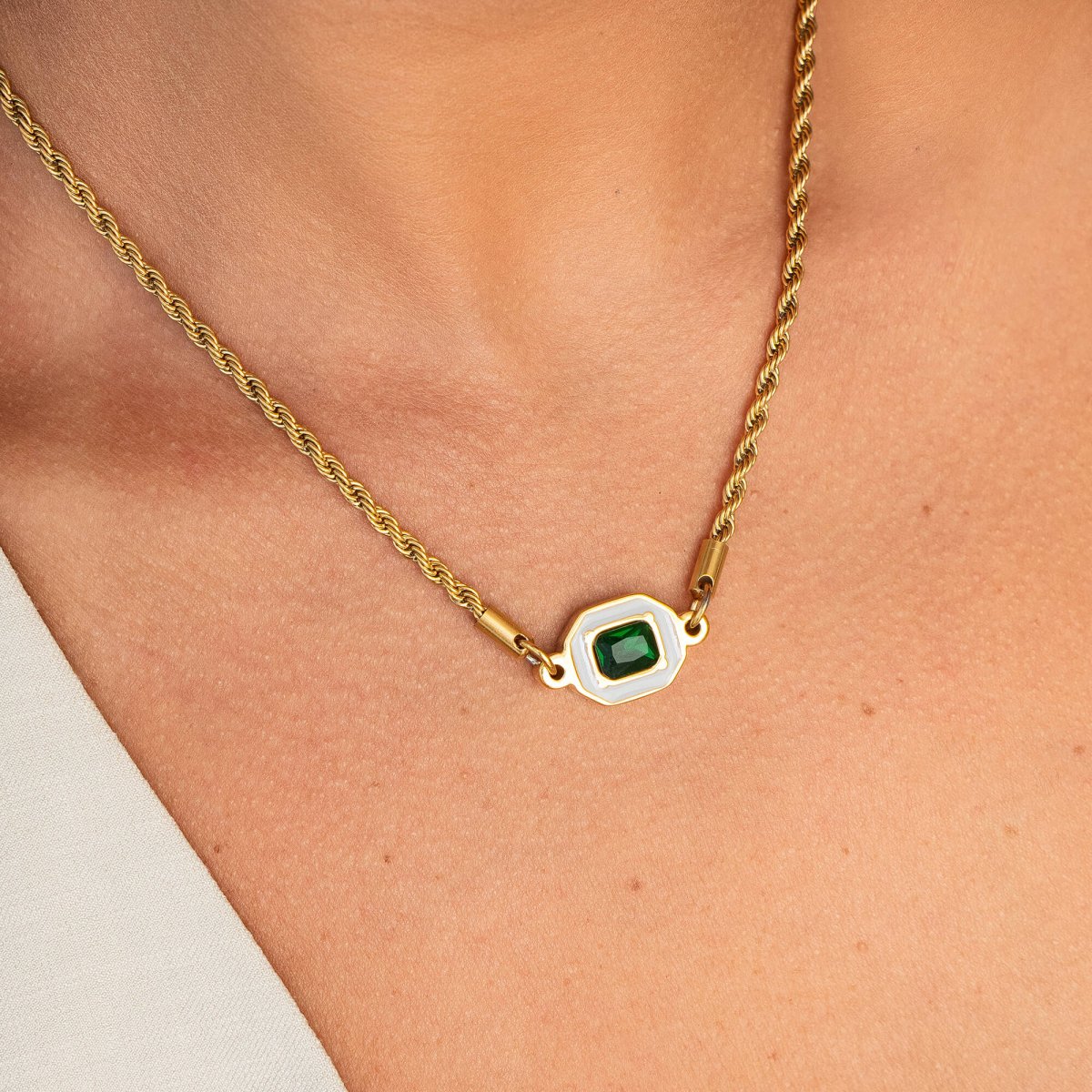 Aura Emerald Necklace - 18k Gold Plated