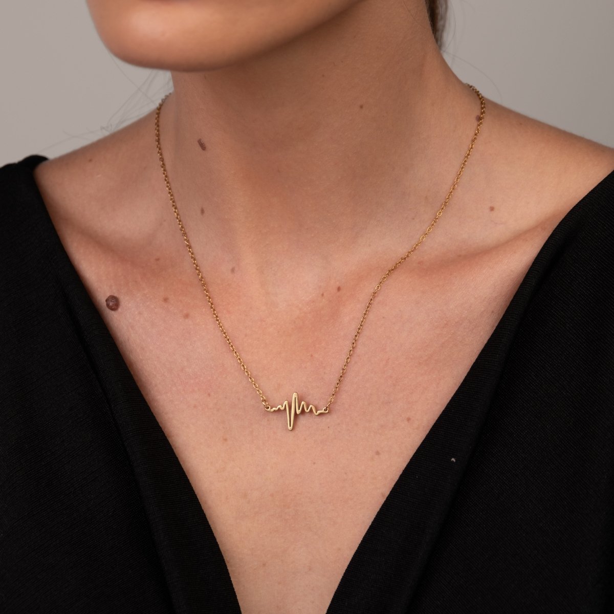 Heartbeat Life Pendant Necklace 18k Gold Plated