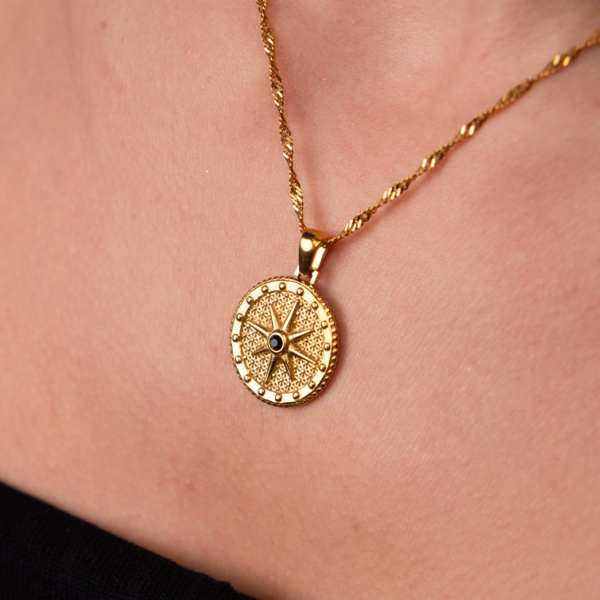 Compass Star Necklace - 18k Gold Plated