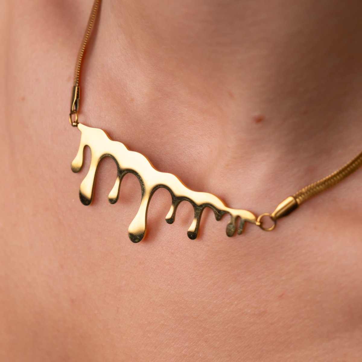 Minimalist Honeycomb Necklace 18k Gold Plated