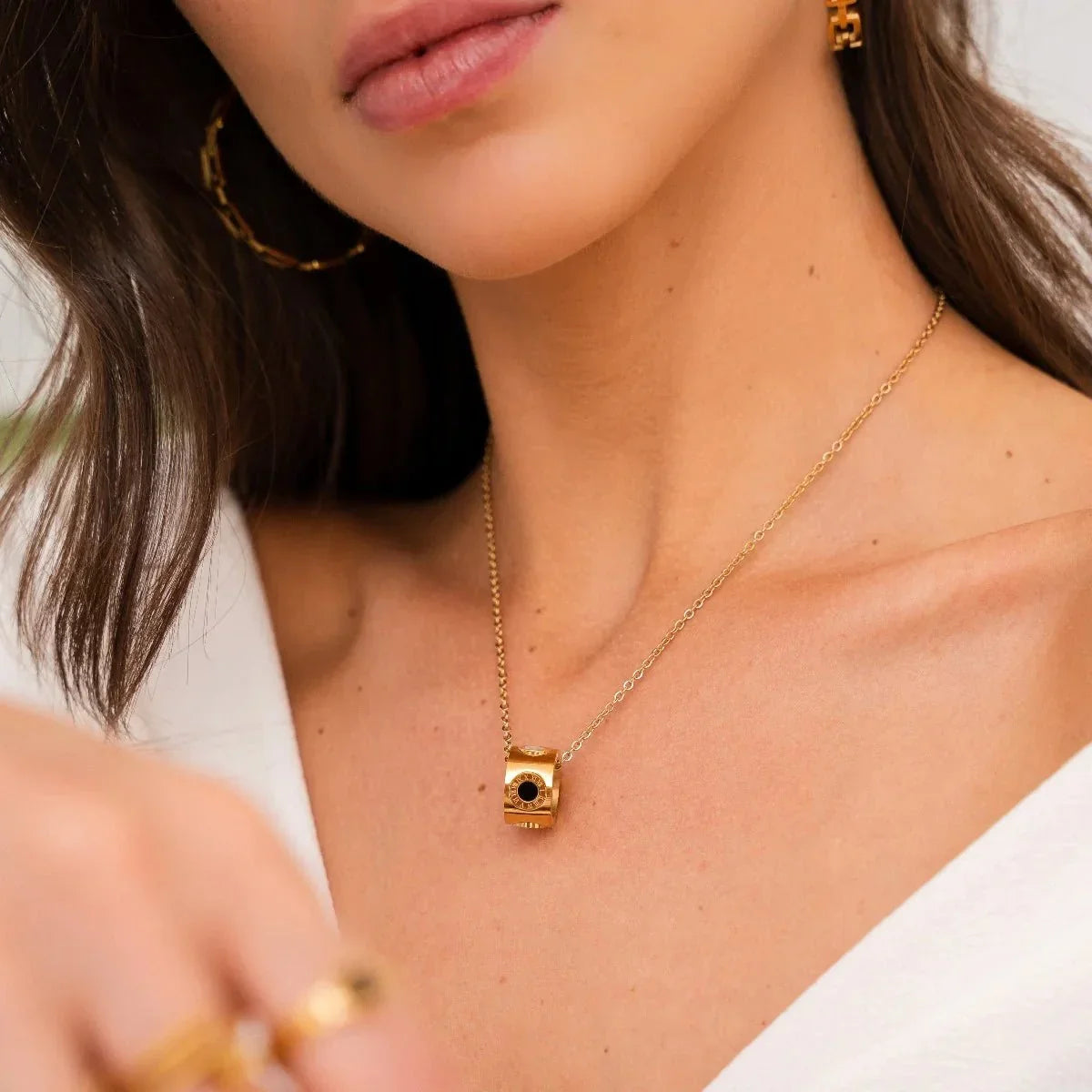 Roman Numeral Spinning Necklace - 18k Gold Plated