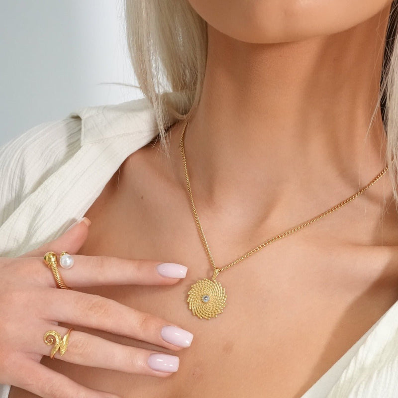 Glow Necklace - 18k Gold Plated