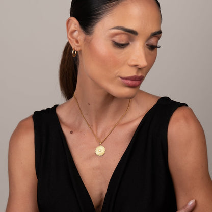 Glow Necklace - 18k Gold Plated