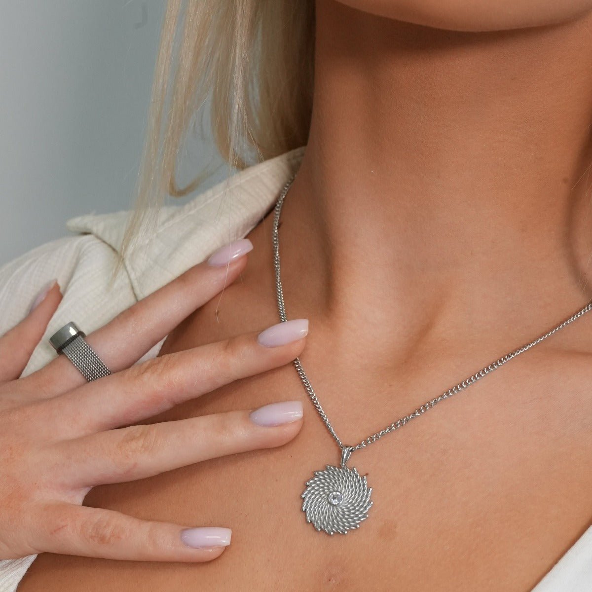 Glow Necklace - Silver