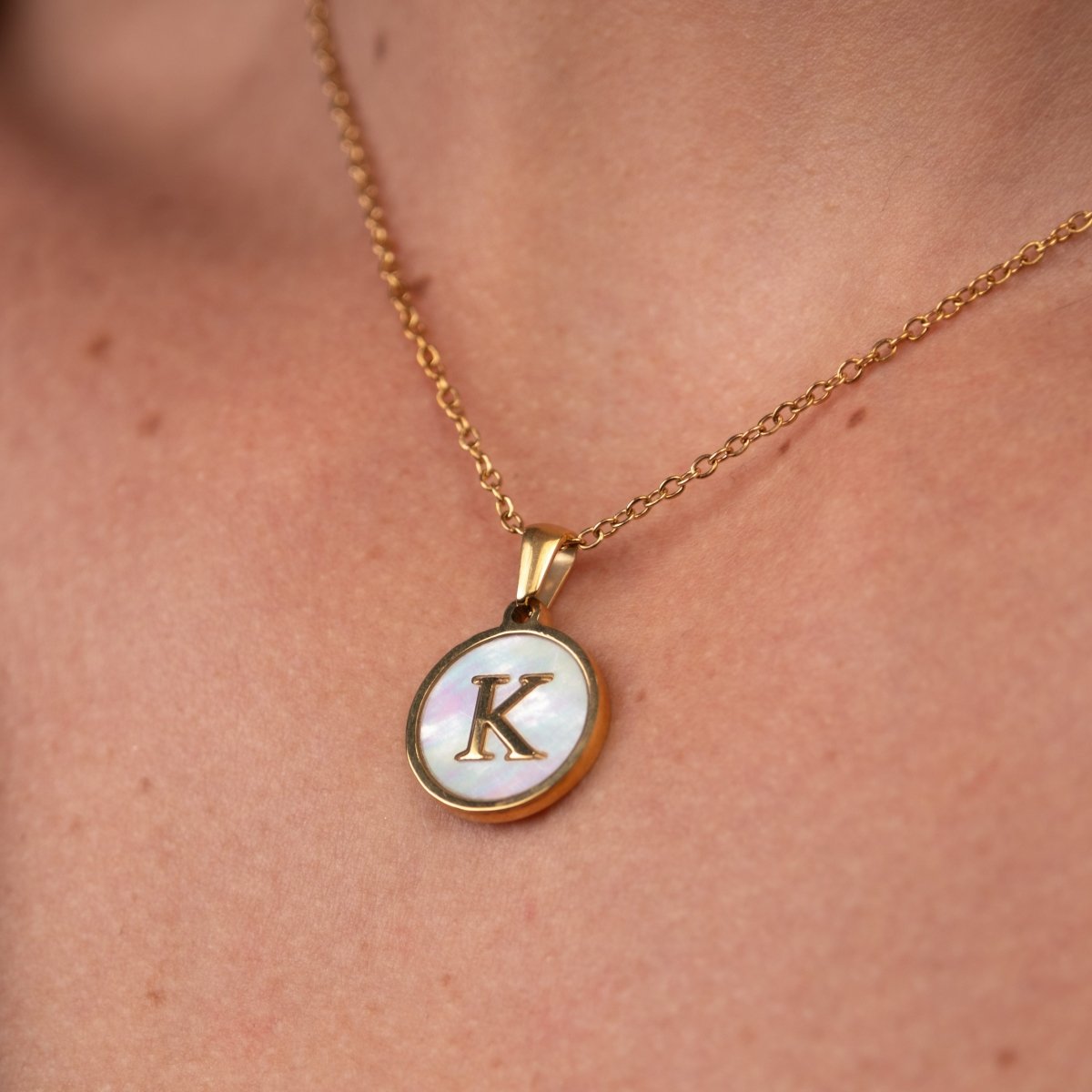 Marble Initial Letter Necklace – 18k Gold Plated