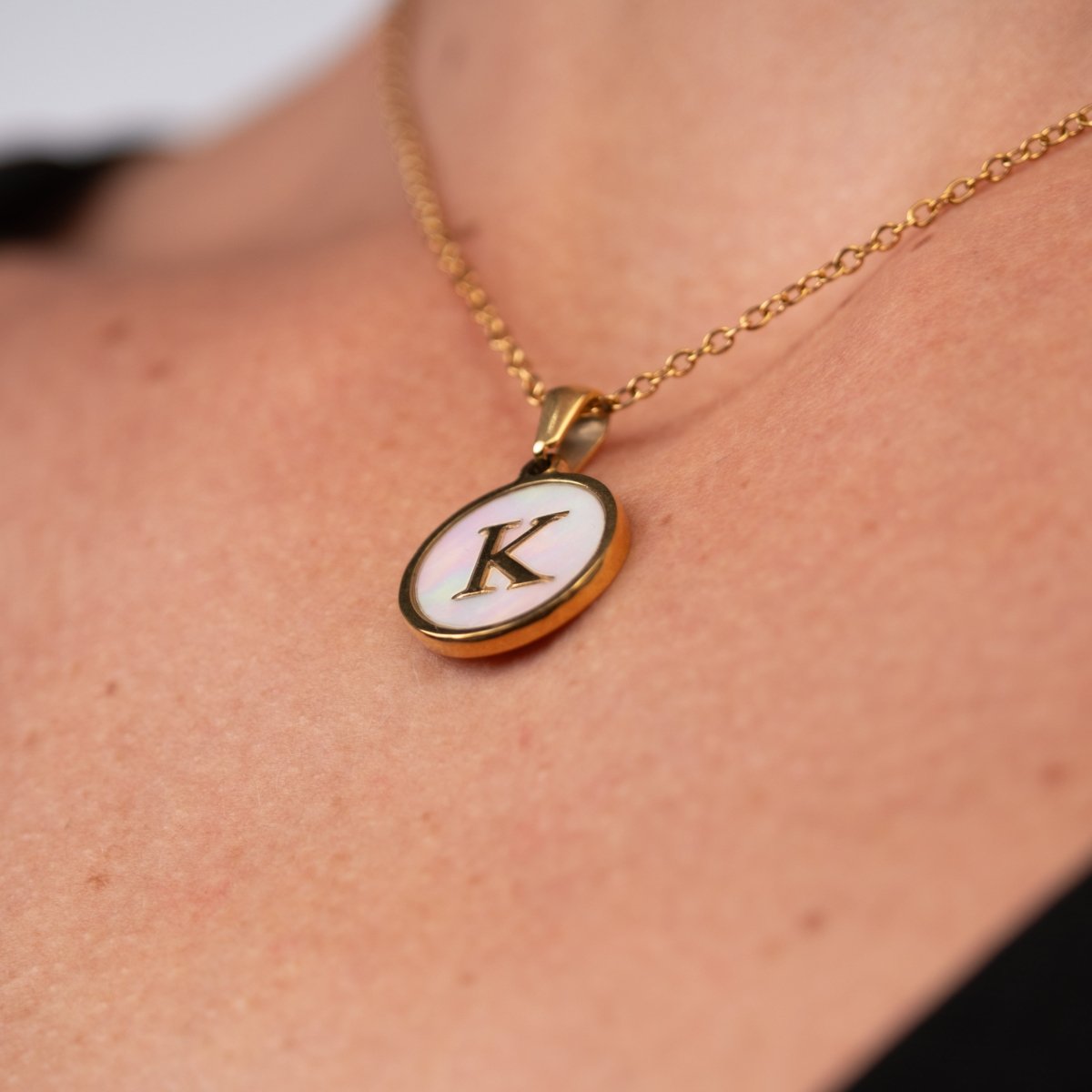 Marble Initial Letter Necklace – 18k Gold Plated