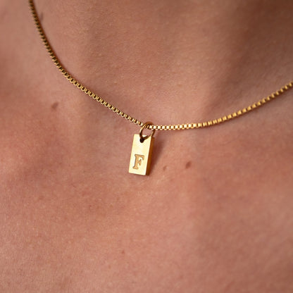Minimal Initial Letter Necklace – 18k Gold Plated