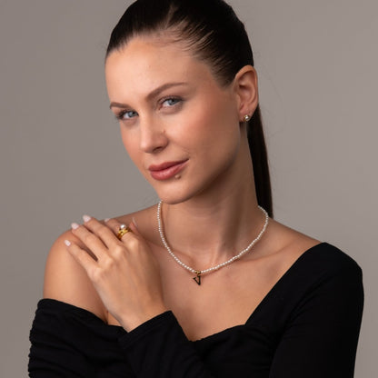 Pearl Initial Letter Necklace – 18k Gold Plated