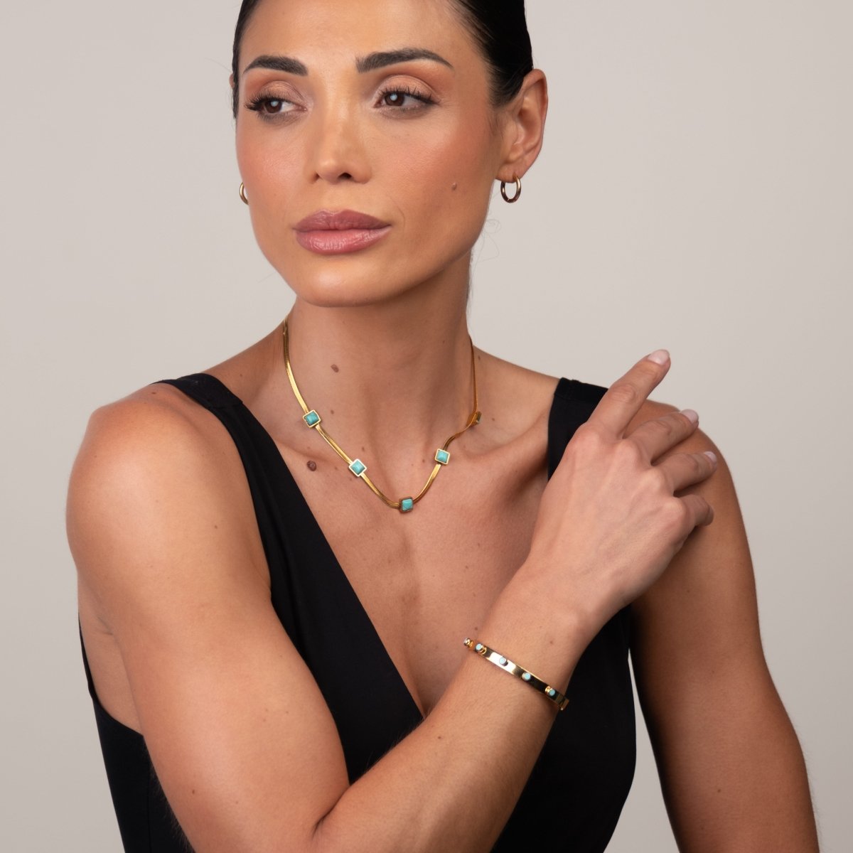 Aqua Stone Mesh Necklace 18k Gold Plated