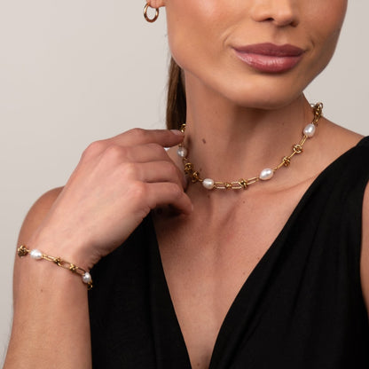 Knot Necklace 18k Gold Plated