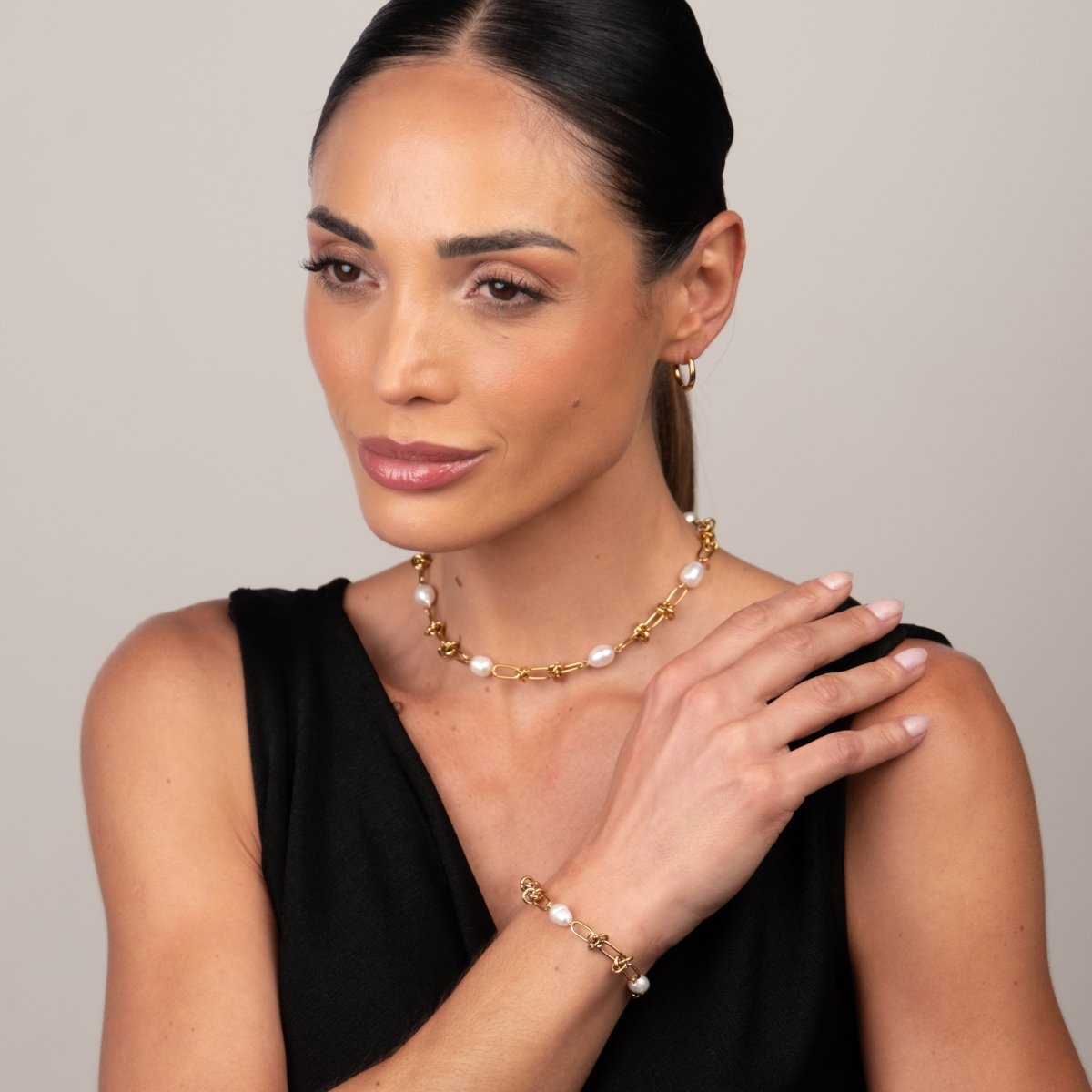 Knot Necklace 18k Gold Plated