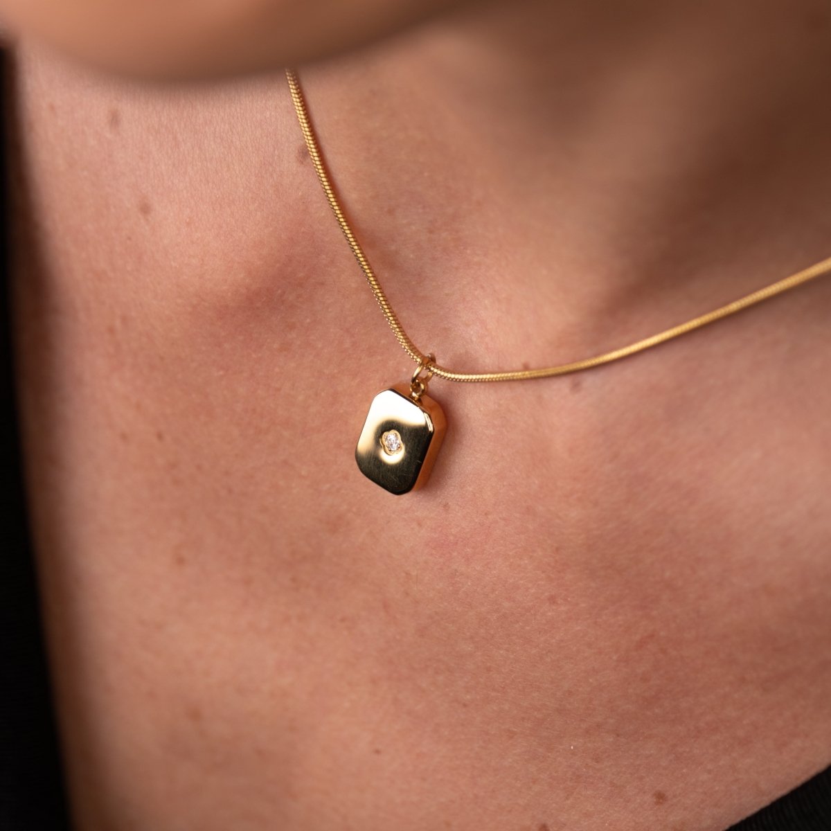 Shine Pendant Necklace 18k Gold Plated