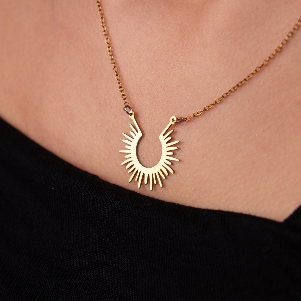 Spike Pendant Necklace 18k Gold Plated