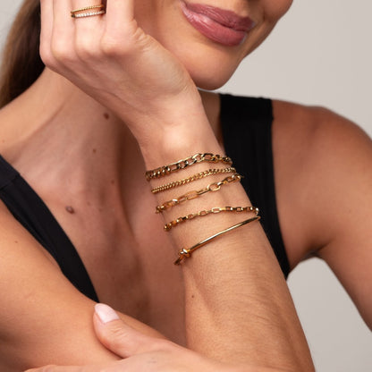 Elegance Bracelet Set & Knot Bangle - 18k Gold Plated