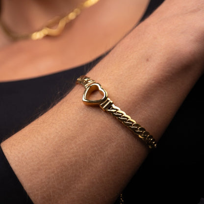 Minimalist Heart Bracelet 18k Gold Plated