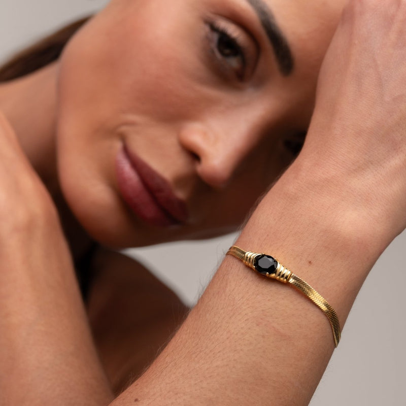 Onyx Stone Mesh Bracelet 18k Gold Plated