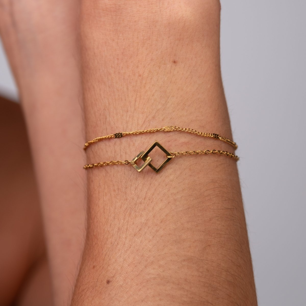 Square Link Pendant Bracelet - 18k Gold Plated