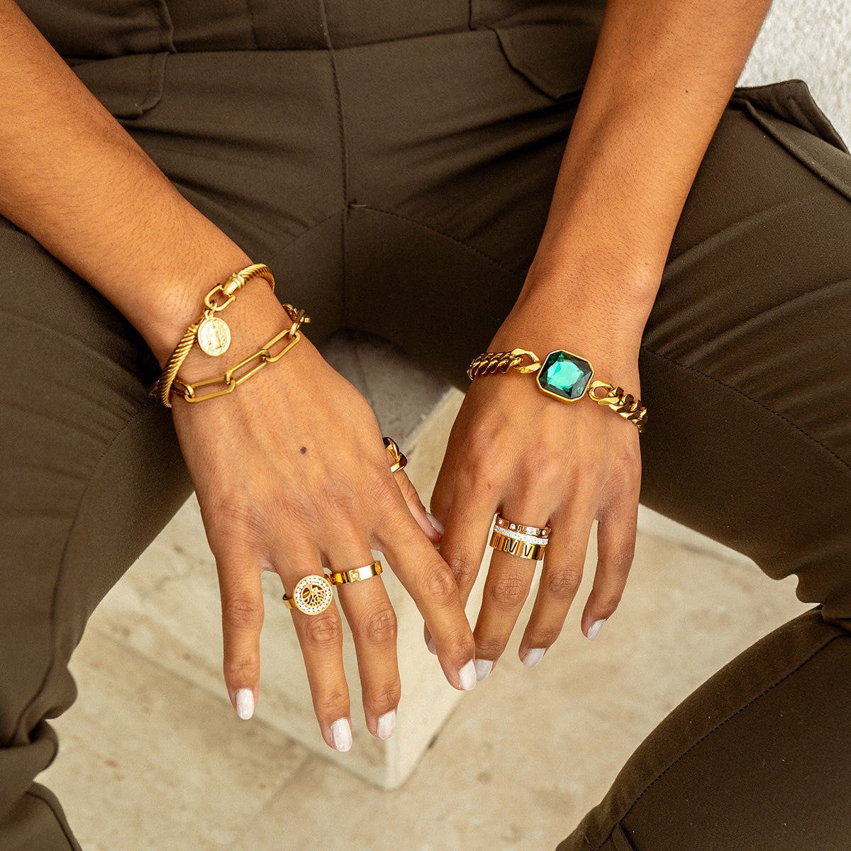 Rich Emerald Green Stone Bracelet - 18k Gold Plated