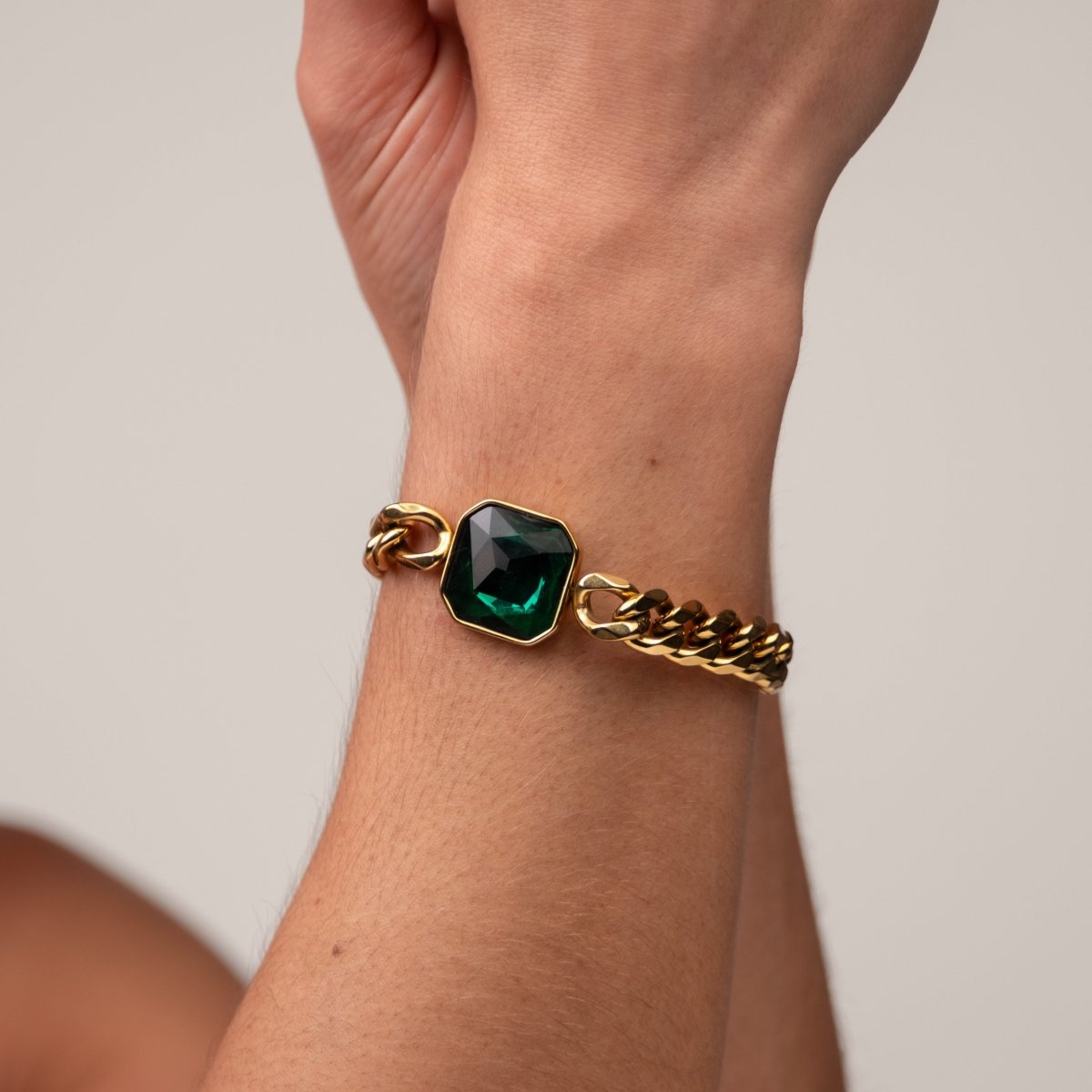 Rich Emerald Green Stone Bracelet - 18k Gold Plated