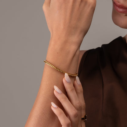 Adjustable Woven Bracelet 18k Gold Plated