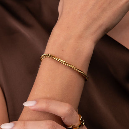 Adjustable Woven Bracelet 18k Gold Plated