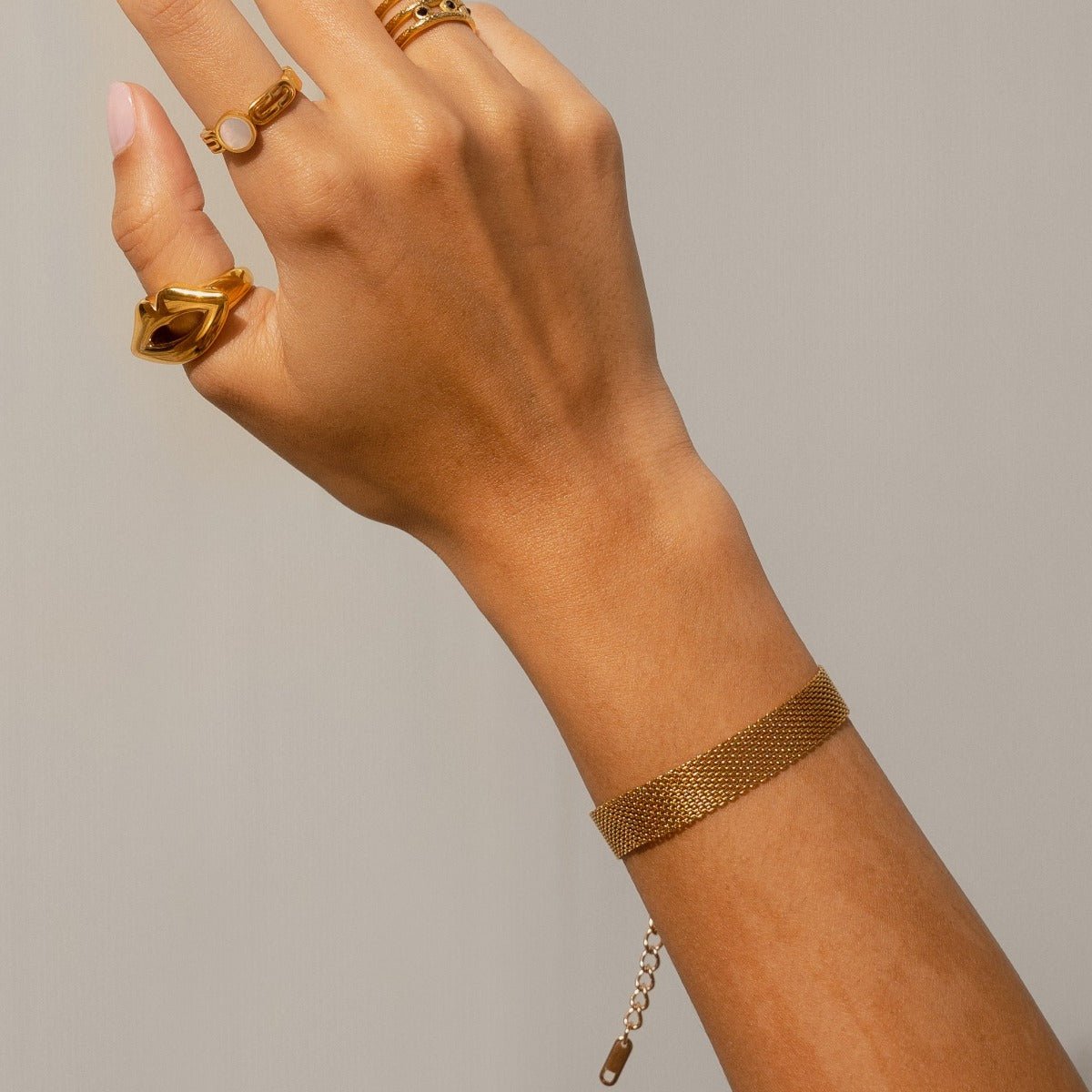 Smooth Weave Bracelet 18k Gold Plated